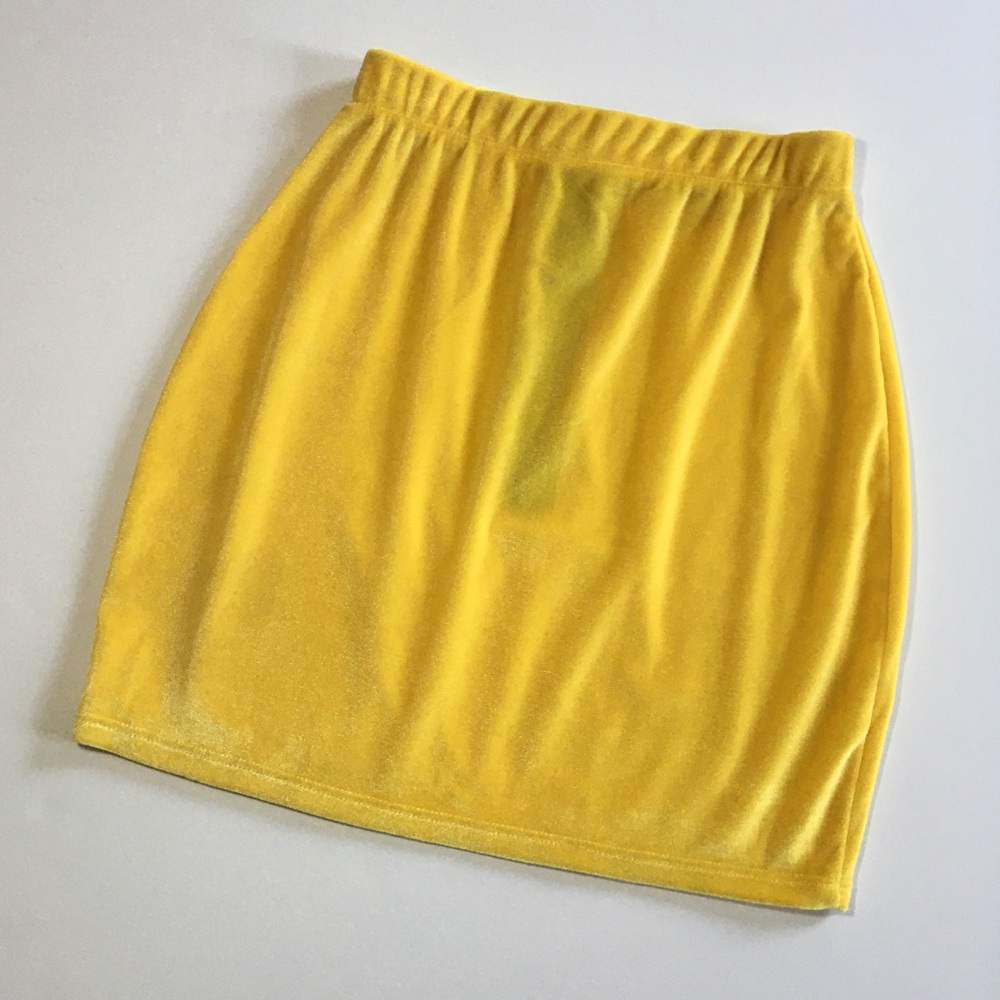 Sunshine Velvet Mini Skirt☀️